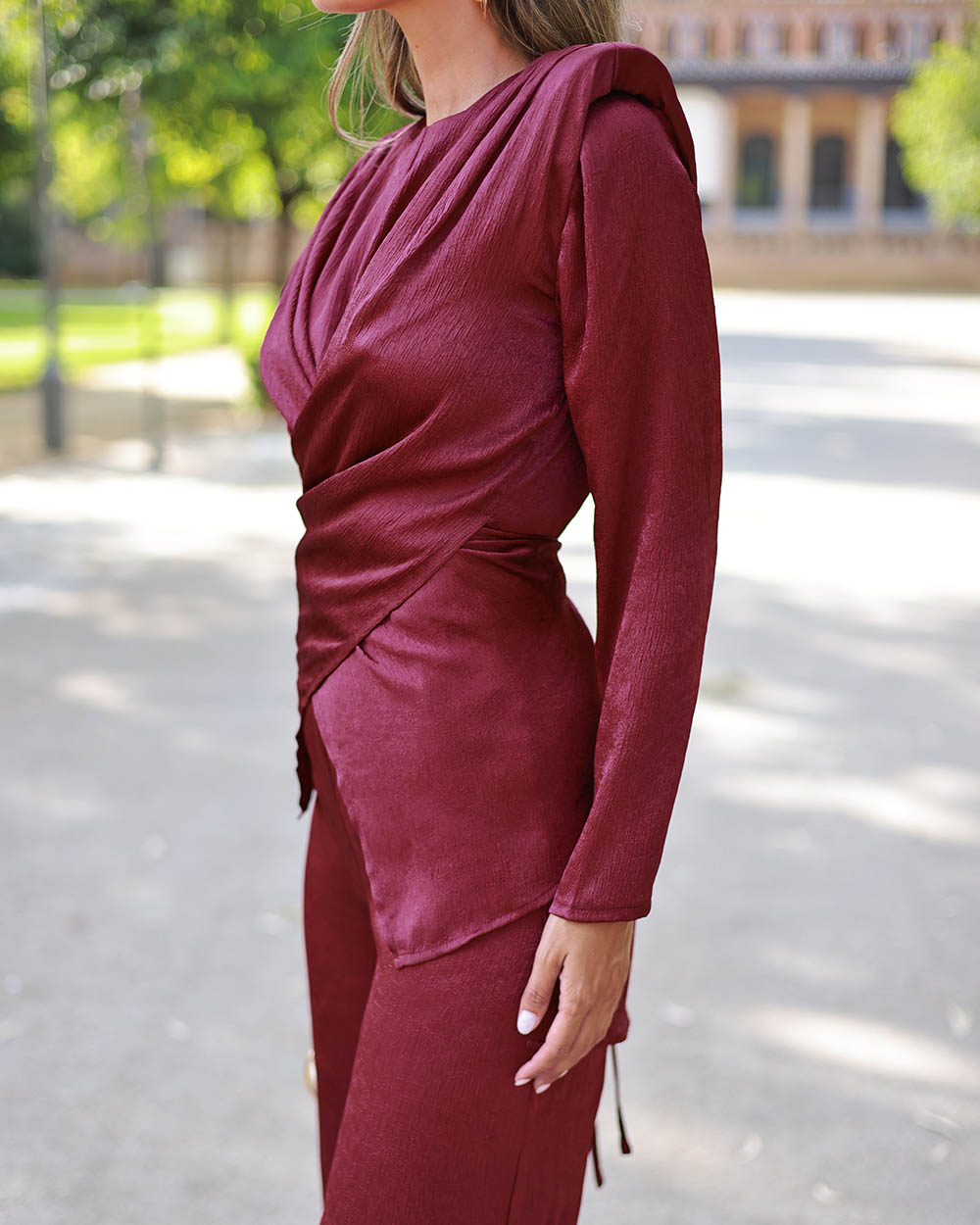 Conjunto Salma vino - Imagen 3